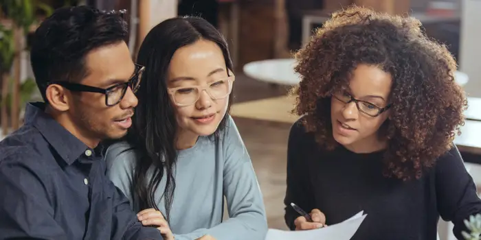 Top Life Insurance Companies in 2025: Features, Ratings, and Reviews